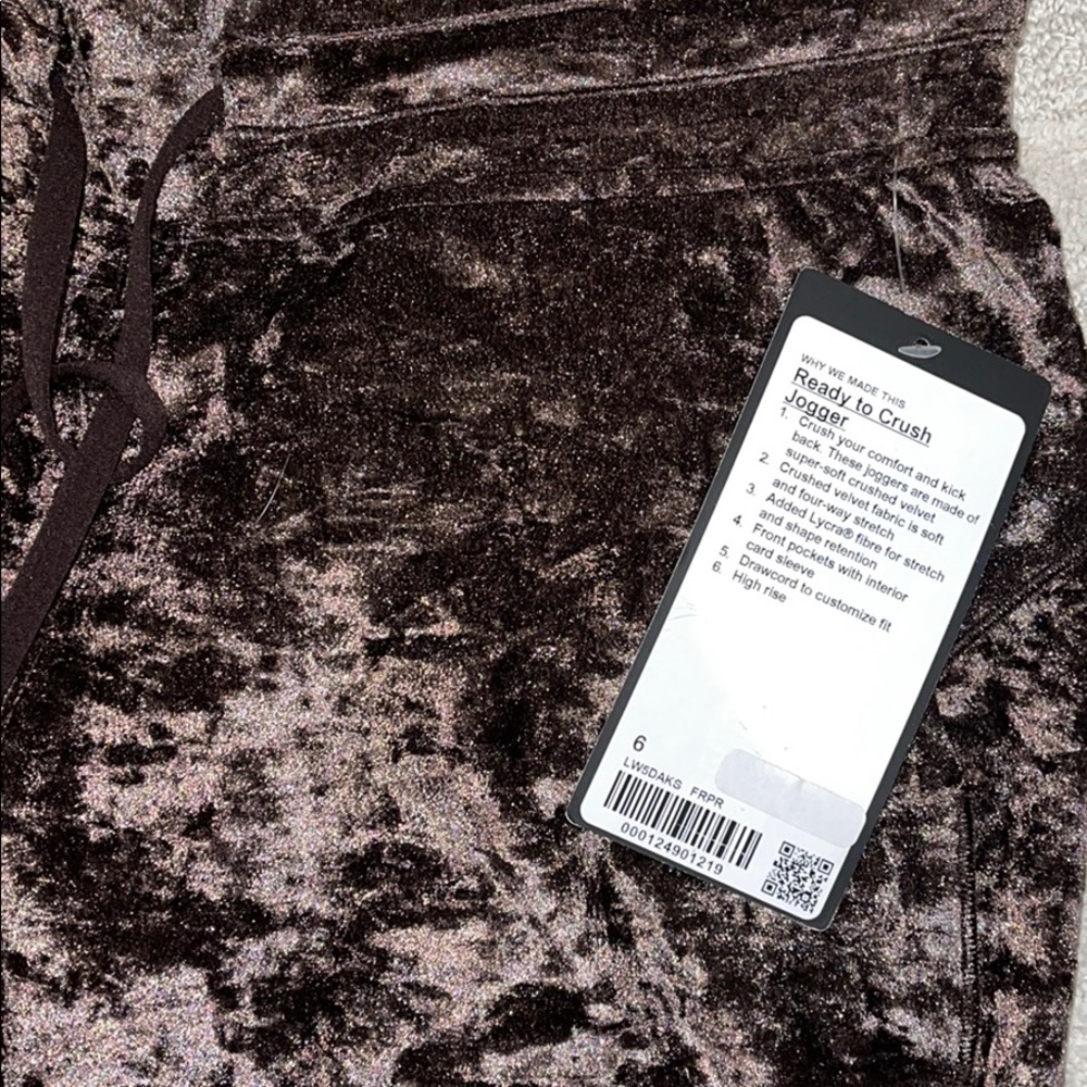 Lululemon velvet jogger